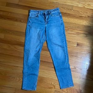 American Eagle Mom Jeans